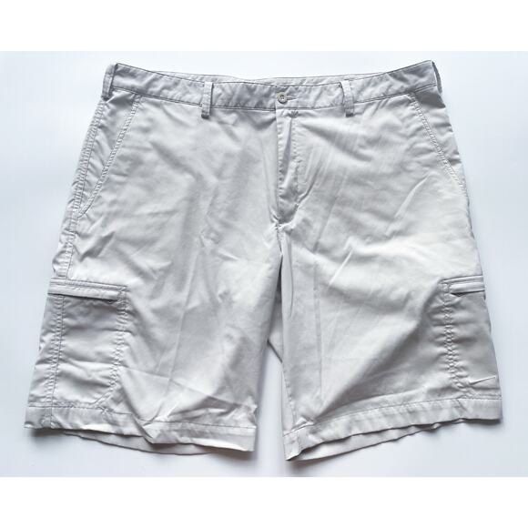 Men's Nike Golf Dri-Fit Khaki Shorts Size 38 - Picture 1 of 7